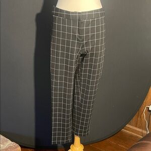 Amanda & Chelsea Black Checkered Capris